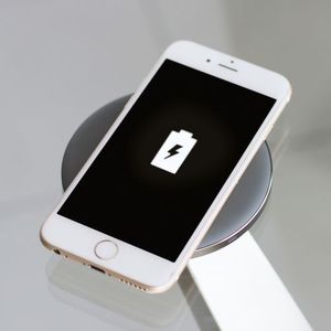 Ładowarka ThumpsUp! Indukcyjna  (twm_398149) 2