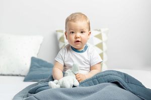 Sensillo KOMPLET DO ŁÓŻECZKA DZIERGANY Z MUŚLINĄ NIEBIESKI 13