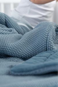 Sensillo KOMPLET DO ŁÓŻECZKA DZIERGANY Z MUŚLINĄ NIEBIESKI 14