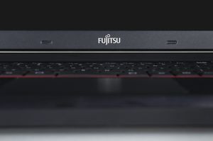 Laptop Fujitsu A574 15,6 Full HD i5 4GB NOWY 512SSD W10 8