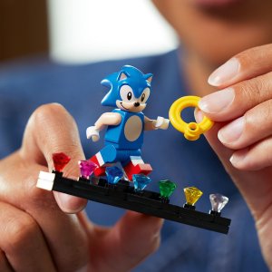 LEGO Ideas Sonic the Hedgehog – Green Hill Zone (21331) 10