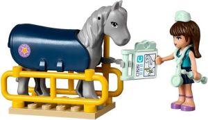 LEGO Friends Przyczepa lecznicza dla koni (41125) 4