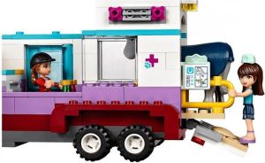 LEGO Friends Przyczepa lecznicza dla koni (41125) 5