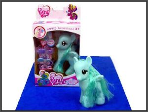 Figurka Hipo Konik Pony z grzebieniem 3 kolory (HLA070) 1