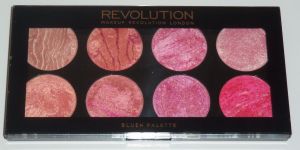 Makeup Revolution Ultra Blush Palette 8 Zestaw róży do policzków Blush Queen 13g 1