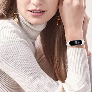 Hurtel Strap Fabric opaska do Xiaomi Mi Band 6 / 5 / 4 / 3 pleciony materiałowy pasek bransoletka czerwony 6