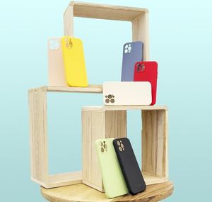 Wozinsky Wozinsky Color Case silikonowe elastyczne wytrzymałe etui iPhone 13 mini czerwony 7