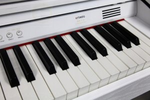 Artesia Artesia DP-3+ 88-klavišų elektrinis pianinas (baltas) 11