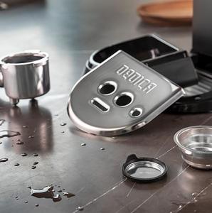 Ekspres ciśnieniowy DeLonghi Dedica EC 685.R 10