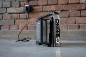 Ładowarka do aparatu Newell Ładowarka czterokanałowa Newell BP-4CH do akumulatorów V-mount 8