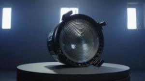 Lampa studyjna Aputure Soczewka F10 Fresnel 3