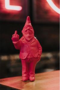 Fisura odświeżacz powietrza Aroma Diffuser Gnome 27 cm wosk czerwony 3