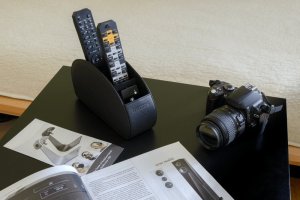 Mozos Mozos Stojak podłogowy Vesa 32'' - 70'' + RCH-1-WH organizer na piloty biały 16
