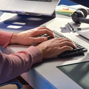 Klawiatura Logitech MX Mechanical Mini (920-010782) + Brio 100 (960-001585) 2