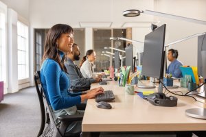 Klawiatura + mysz Logitech MK370 Combo for Business (920-012077) + Brio 100 (960-001585) 25