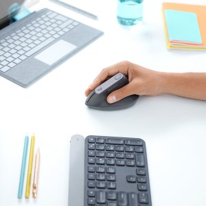 Mysz Logitech MX Vertical Ergonomic (910-005448) + MX Keys S Bezprzewodowa Graphite US (920-011587) 31