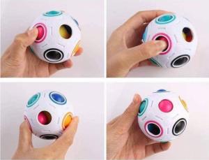 Aptel PIŁECZKA MAGIC BALL ZABAWKA LOGICZNA wielokolorowa 8,5 cm FT29C 3