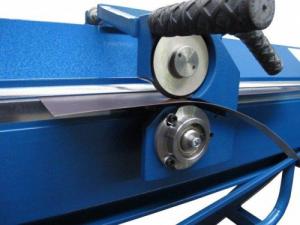 Maad MAAD ZG-2500 /1.2 ZAGINARKA GIĘTARKA KRAWĘDZIARKA DEKARSKA DO BLACHY Z CIĘCIEM MAAD ZG-2500 /1.2 mm 2