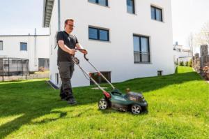 Kosiarka spalinowa Metabo Metabo RM 36-18 LTX BL 36 cordless lawn mower 2