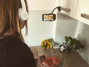 Blashorn Uniwersalny Solidny Uchwyt Na Telefon Do Samochodu Blashorn Elastycznyna deskę lub szybę samochodu 7