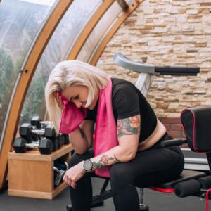 Fit4Med Ręcznik Sportowy Chłodzący Siłownia Fitness z pojemnikiem Mikrofibra 10