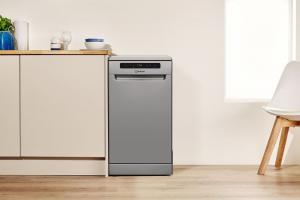 Zmywarka Indesit DSFO 3T224 C S 4