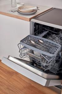 Zmywarka Indesit DSFO 3T224 C S 8