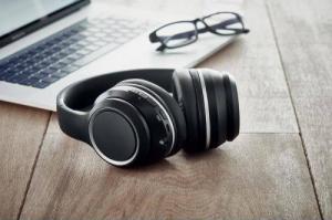Słuchawki Upominkarnia ANC i etui 6
