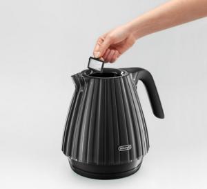 Czajnik DeLonghi KBD2001.BK Czarny 3