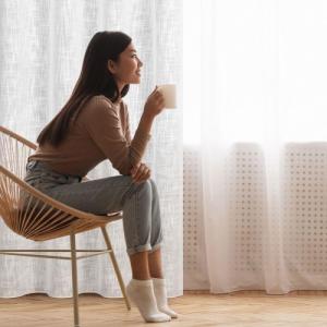 Eurofirany ZASŁONA GOTOWA LIREN NA TAŚMIE 140X270 CM BIAŁY 9