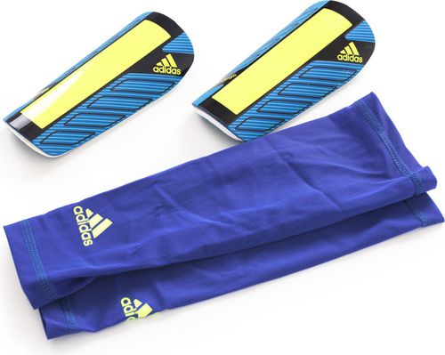 Adidas Ochraniacze piłkarskie Nitrocharge + getry kompresyjne niebiesko-zielone r. XL (G73376)