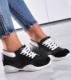 Pantofelek24 Czarne sneakersy na niskim koturnie /B2-3 9721 S190/ 36 1