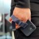 Hurtel Rope Case silikonowe etui ze smyczą torebka smycz pasek do Samsung Galaxy S22 granatowy 17