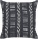 Beliani Bawełniana poduszka dekoracyjna w geometryczny wzór 45 x 45 cm czarno-biała BENZOIN! 1