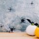 Springos Dekoracja na Halloween pajęczyna z 2 pająkami 20g ozdoba sieć pajęcza 1,9 m UNIWERSALNY 6