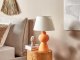Lampa stołowa Beliani Lampa stołowa ceramiczna pomarańczowa FABILOS 3