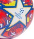 Adidas Piłka nożna UCL Training biało-czerwona IN9332 r. 3 2