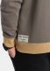 Ombre Bluza męska OVERSIZE z kontrastowym łączeniem kolorów -  khaki V7 OM-SSNZ-0130 S 5