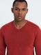 Ombre Sweter męski washowany z dekoltem w serek - czerwony V3 OM-SWOS-0108 S 1