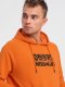 Ombre Męska bluza kangurka z kapturem i nadrukiem - pomarańczowa V1 OM-SSPS-0155 M 2