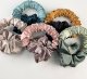 Yeye Satynowy wałek SILK BOW scrunchie do robienia loków YEYE 5