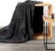 Design 91 Koc mikroflano z tłoczeniem w formie jodełki CARO 170X210 stalowy 2