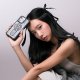 Skinarma etui Kira Kobai iPhone 16 Pro    6.3" Magnetic Charging Grip Stand hologram 8