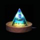 Piramida ORGONIT +LED Lampka PODSTAWA 5cm KRYSZTAŁ KAMIENIE AMULET 5cm HX06 5