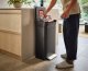 Kosz na śmieci Joseph Joseph Joseph Joseph Titan 30L Black Trash Compactor 8