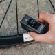 Mini pompka elektryczna MAGICSHINE AIRRO E-PUMP, Max. ciśnienie do 120 PSI/8.3 BAR (NEW 2026) 2