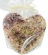 M.Pelczar Chocolatier Serce z białej czekolady dekorowane wiśniami i pistacjami 130g 1