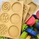 MomsCare Planeta zmysłów - duży zestaw puzzli sensorycznych - emocje, dotyk i kształt - 68 el. 1+ 4