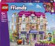 LEGO Friends Grand Hotel w mieście Heartlake (42704) 1