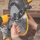 Ukośnica Dewalt DWS780 1675 W 305 mm + stół roboczy DE7023 7